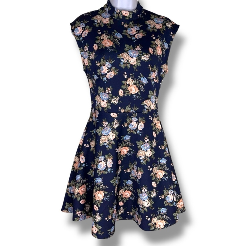Medium Forever 21 Blue Floral Dress Cap Sleeve Stretch Mock Neck Retro Style